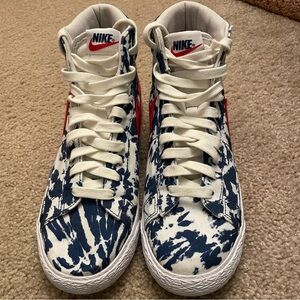 Tie dye Nike Blazer Mid ‘77 (kids 6.5)